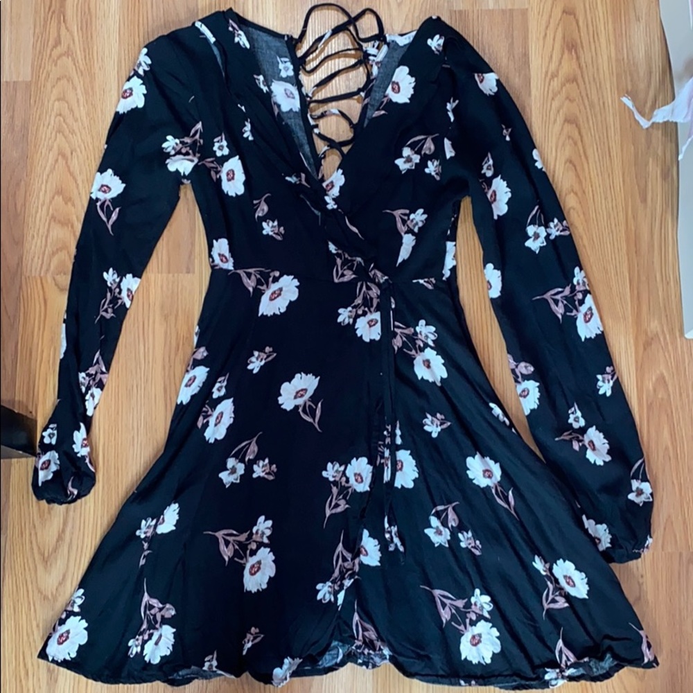 Floral dress with a tied back